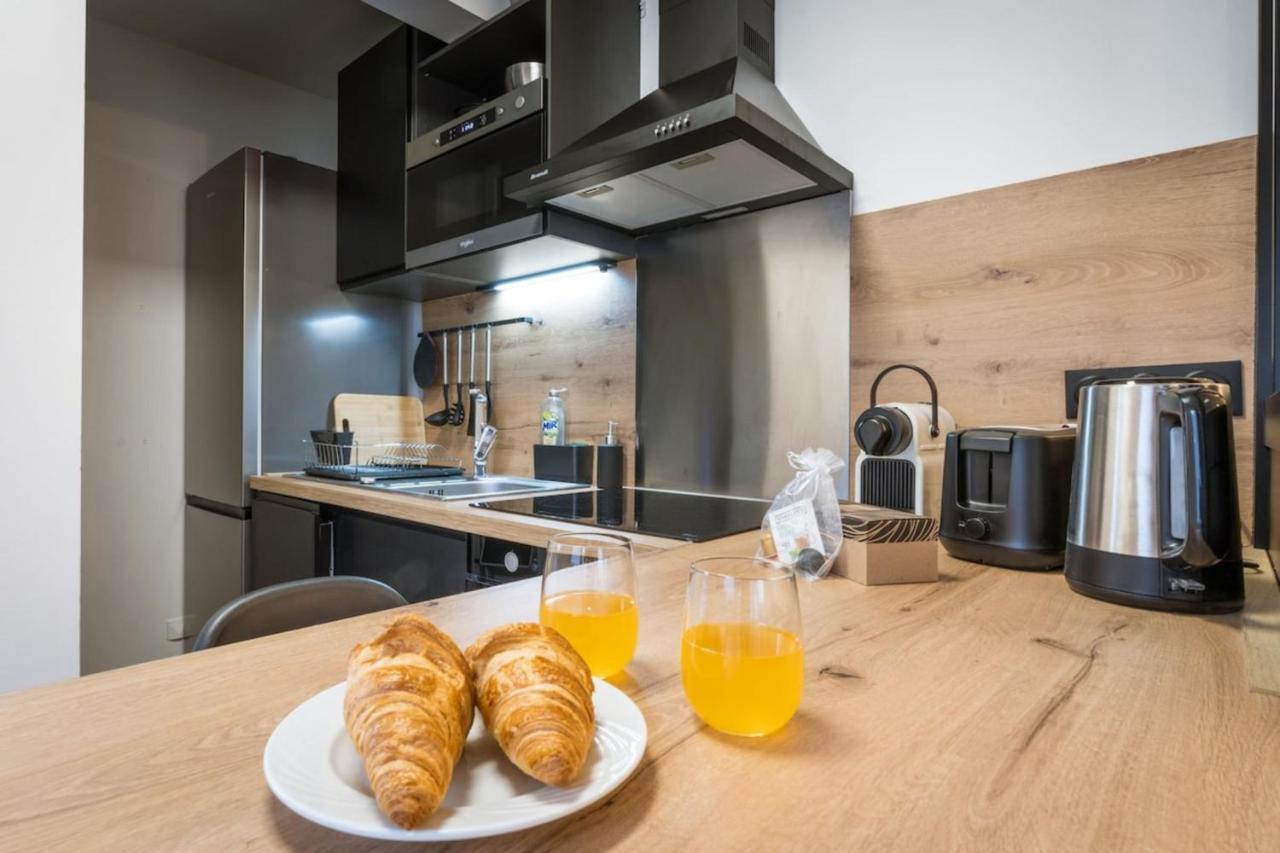 Superbe appartement en vieille ville et à 5 min à pied du lac ! Parking gratuit Annecy Exterior foto